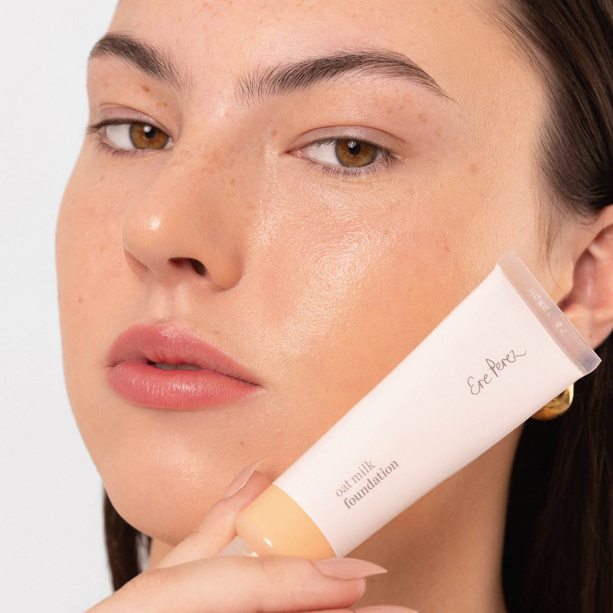 Oat milk foundation - Honey