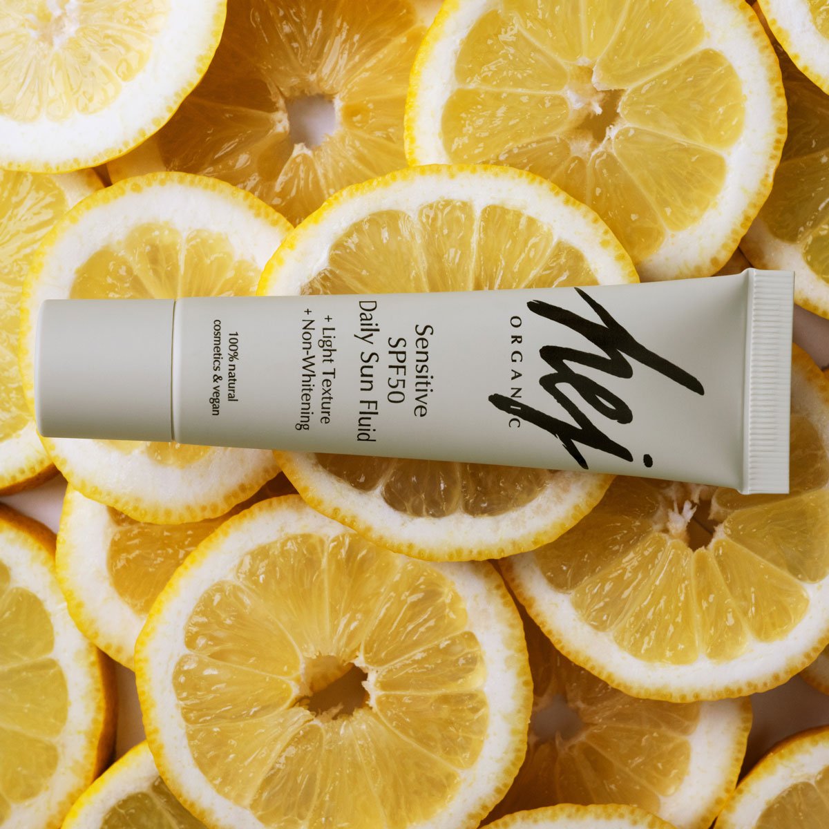 Fluid de zi SPF 50 SENSITIVE