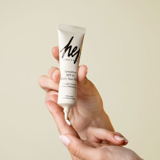 Fluid de zi SPF 50 SENSITIVE