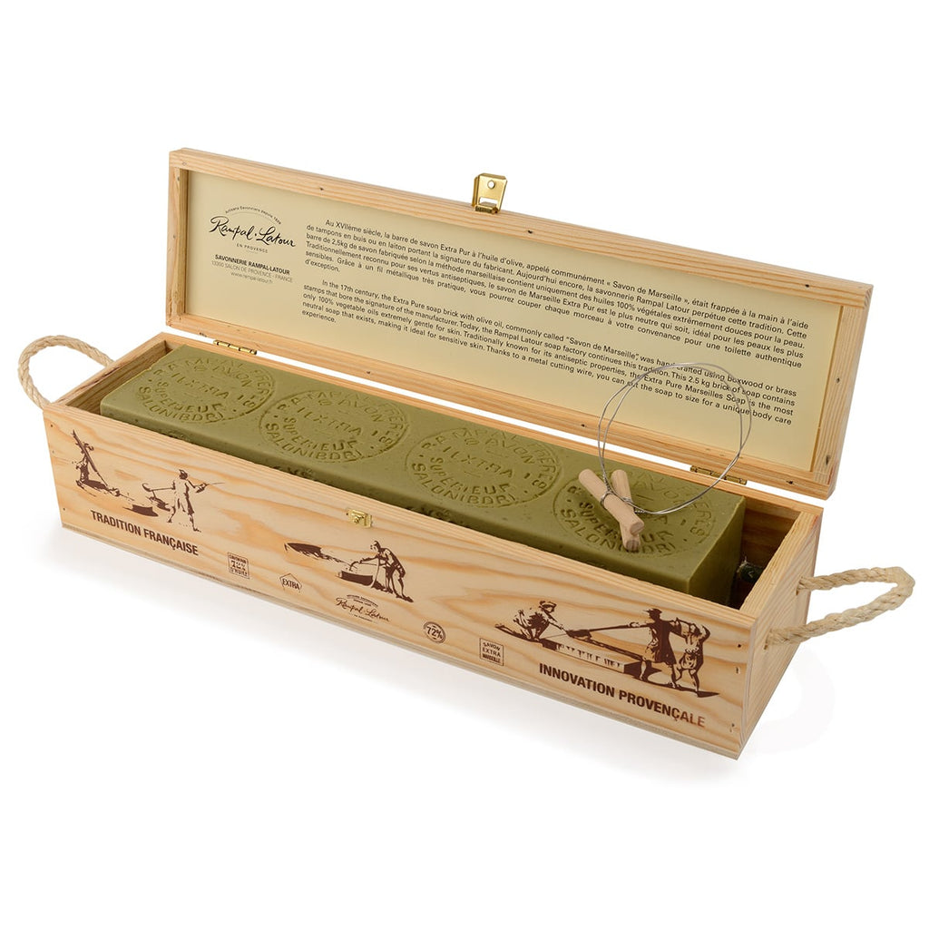Săpun de Marsilia organic în cutie din lemn cadou