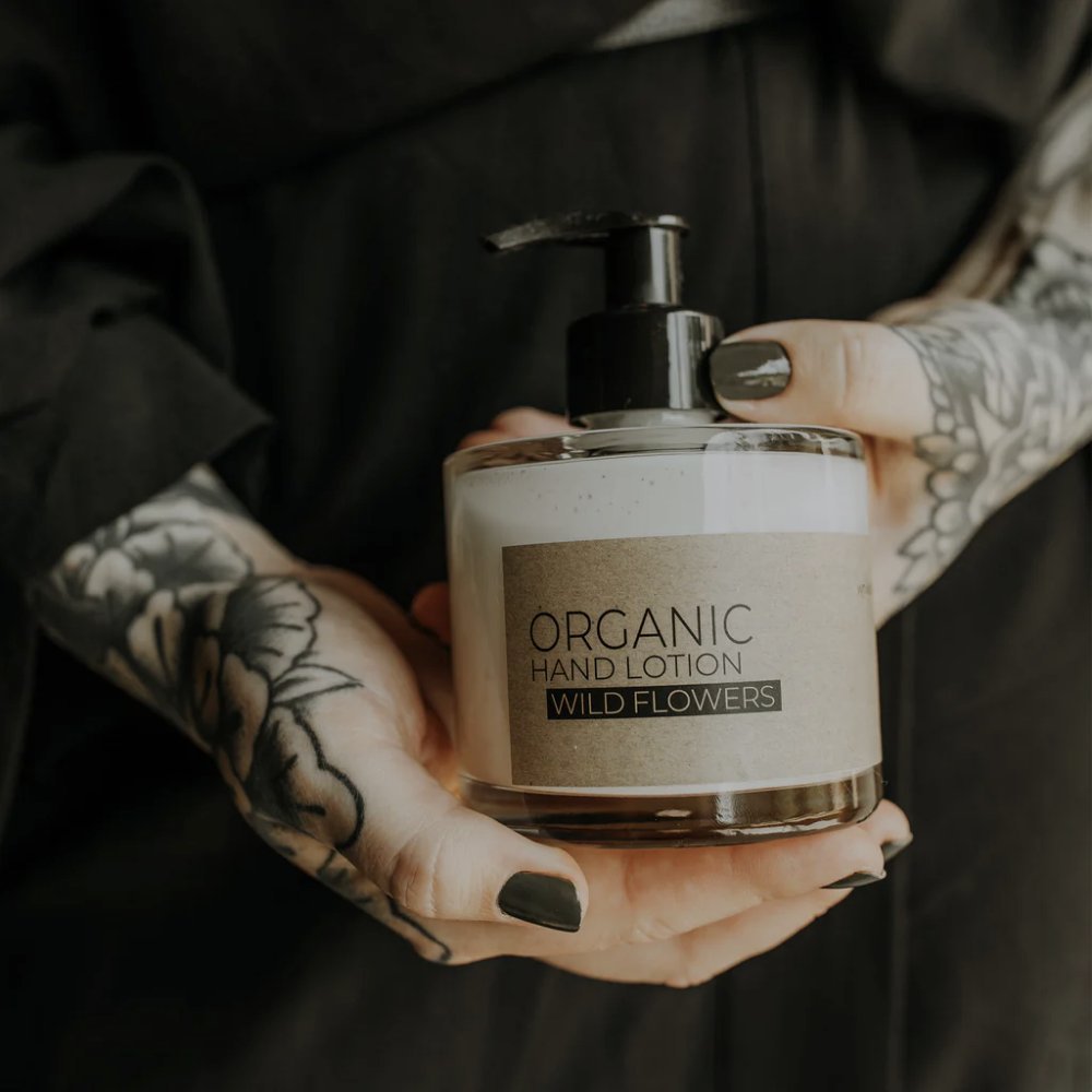 Loțiune de mâini organică WILD FLOWERS (dispenser din sticlă)